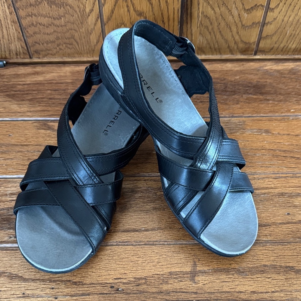 Merrell Women's Black Strappy Sandals